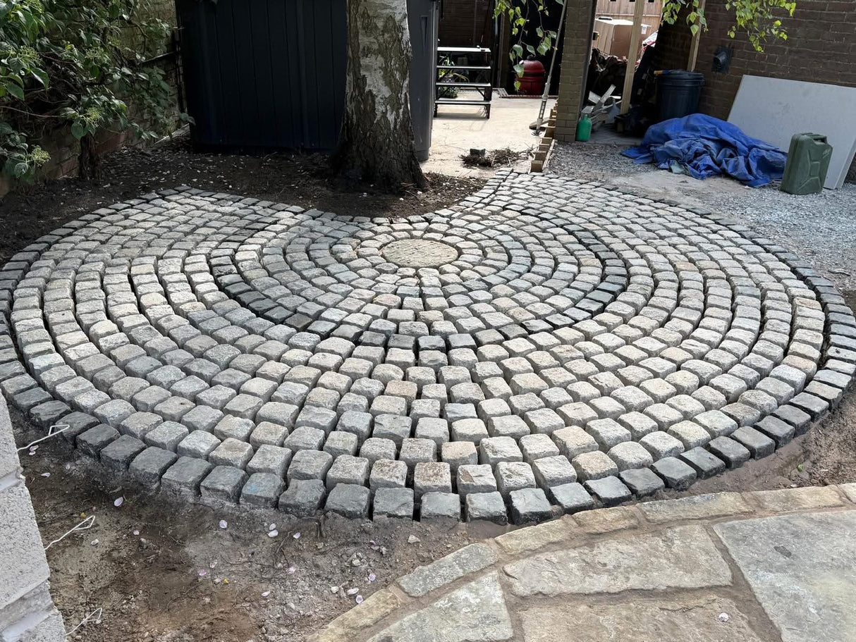 Reclaimed Granite 4" x 4" London Street Cobbles - Bulk Bag