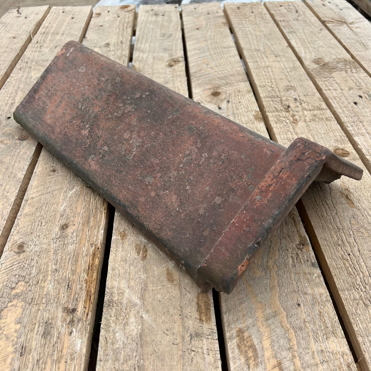 Reclaimed 18" Terracotta Red Triangle Capped Clay Roof Ridge Tile - 110 Degree