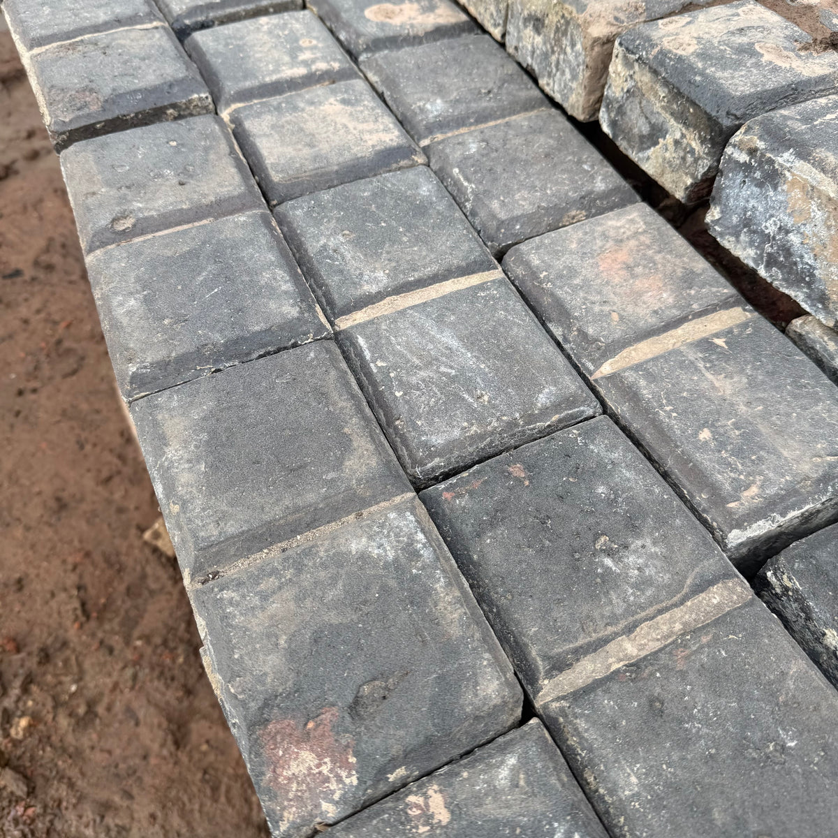Reclaimed Staffordshire Blue 2 Bar Stable Paver