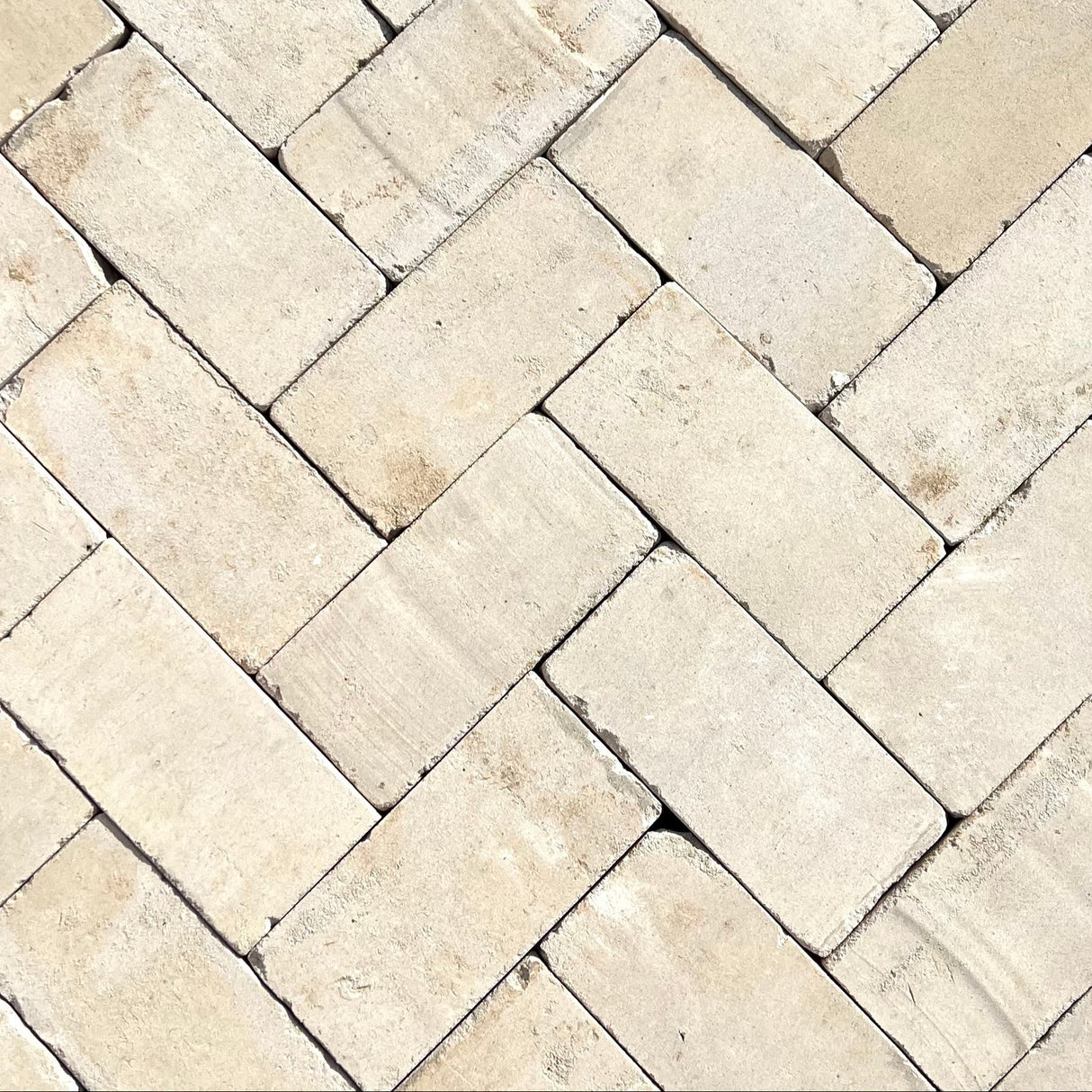 Reclaimed White Paving Bricks | Pack Of 400 Bricks | Free Delivery