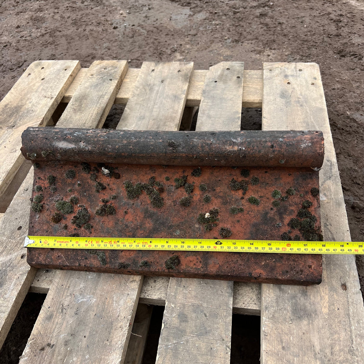 Reclaimed Red Roll Top Clay Triangle Roof Ridge Tiles - 110 Degree