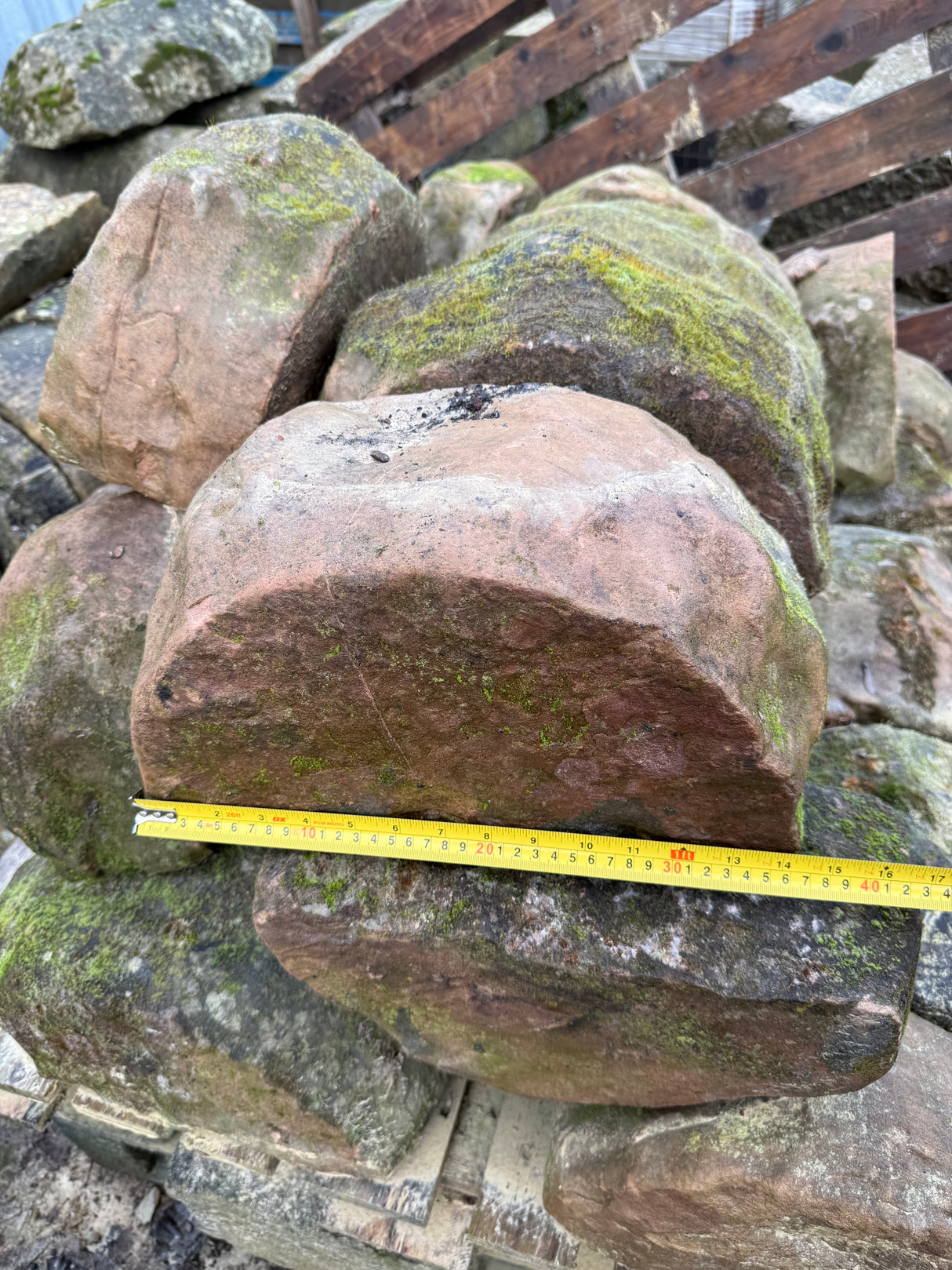 Reclaimed Red Sandstone Round Stone Coping - Job Lot