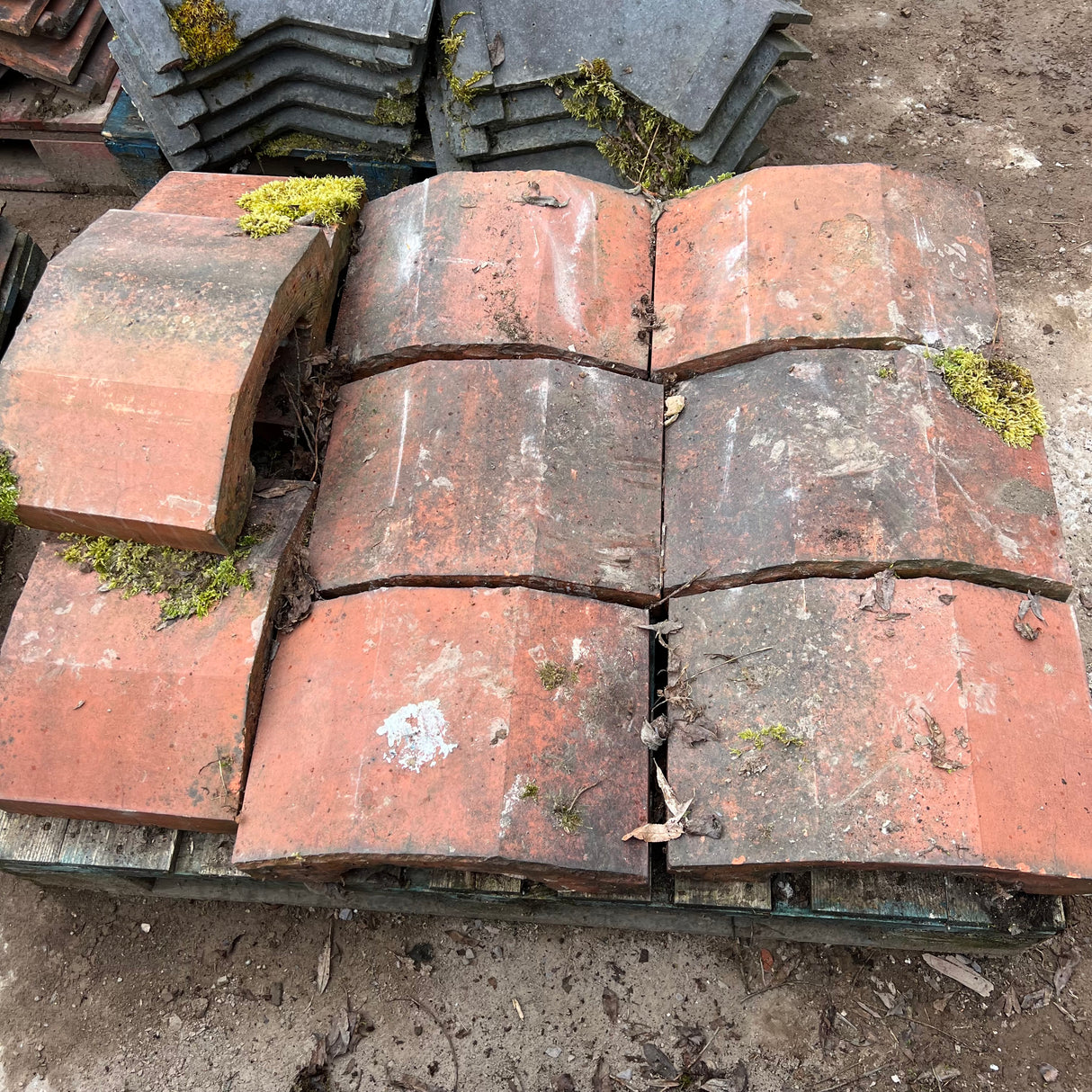 Reclaimed Terracotta Red Wall Coping Brick - Job Lot of 9ft