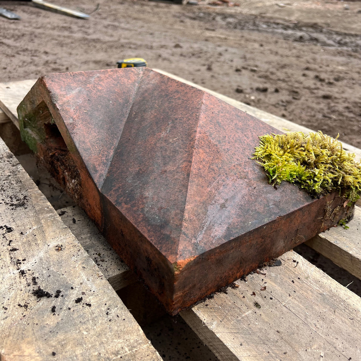 Reclaimed Terracotta Red Brick Wall Coping Corner & End