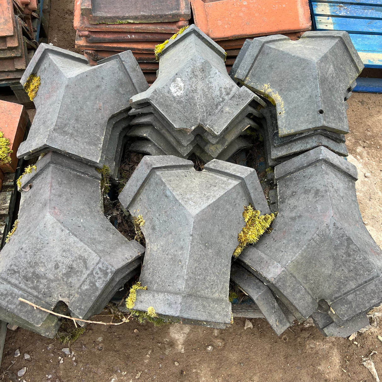 Reclaimed Staffordshire Blue Y Ridge Three Way Hip Junction Clay Ridge Tile