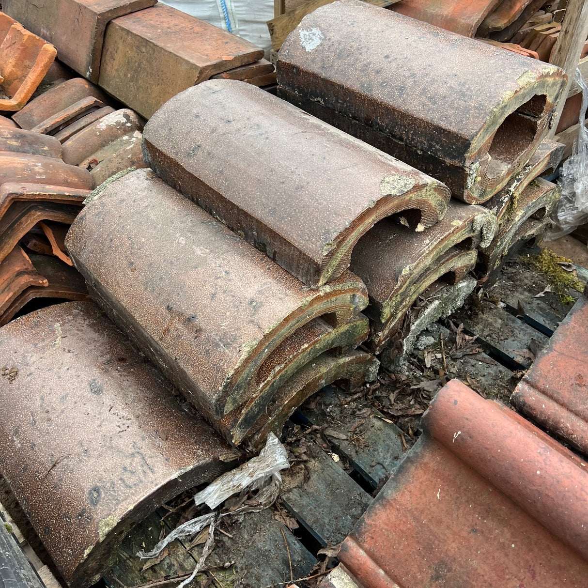 Reclaimed Brown Glazed Wall Coping Brick - Job Lot of 20ft
