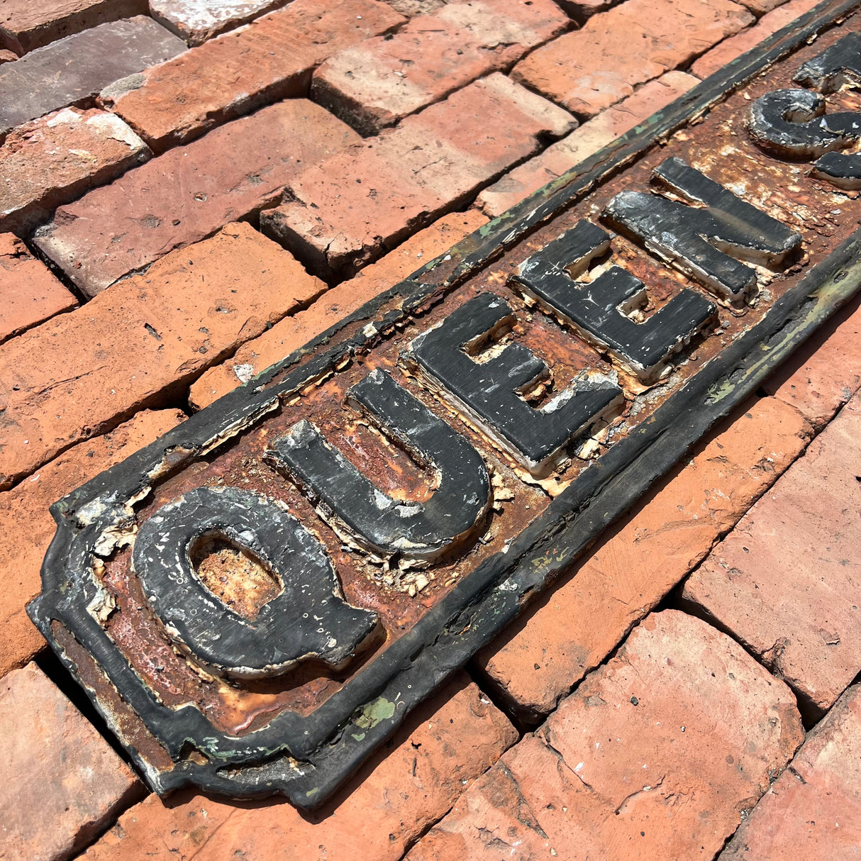 Original Cast Iron ‘Queen Street’ Sign