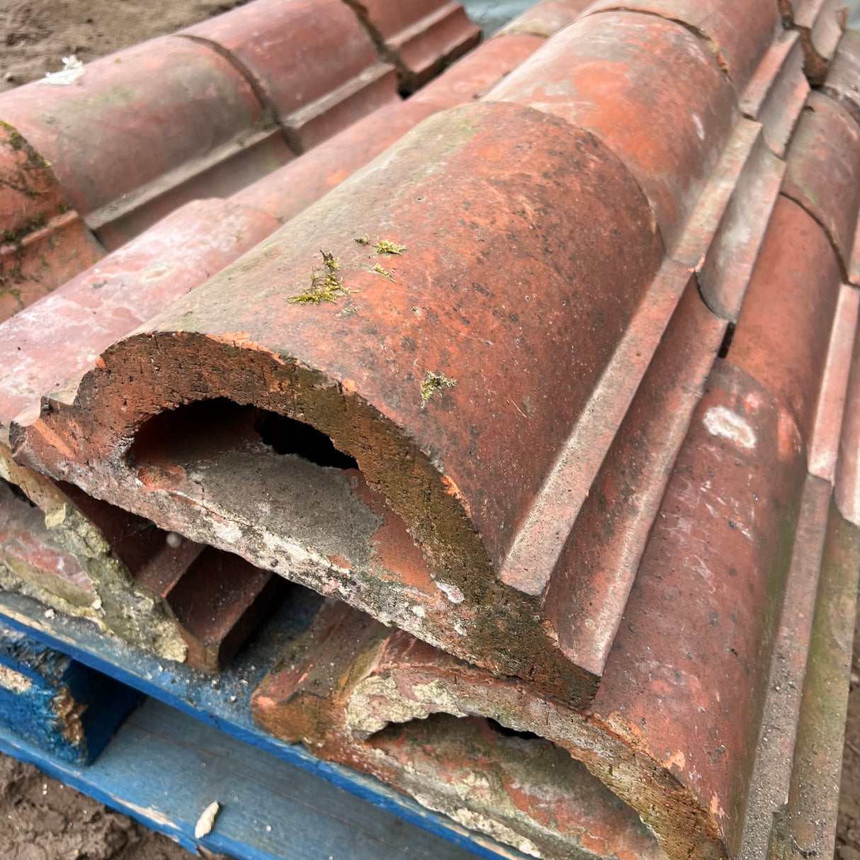 Reclaimed Terracotta Red Wall Coping Brick - Job Lot of 16ft