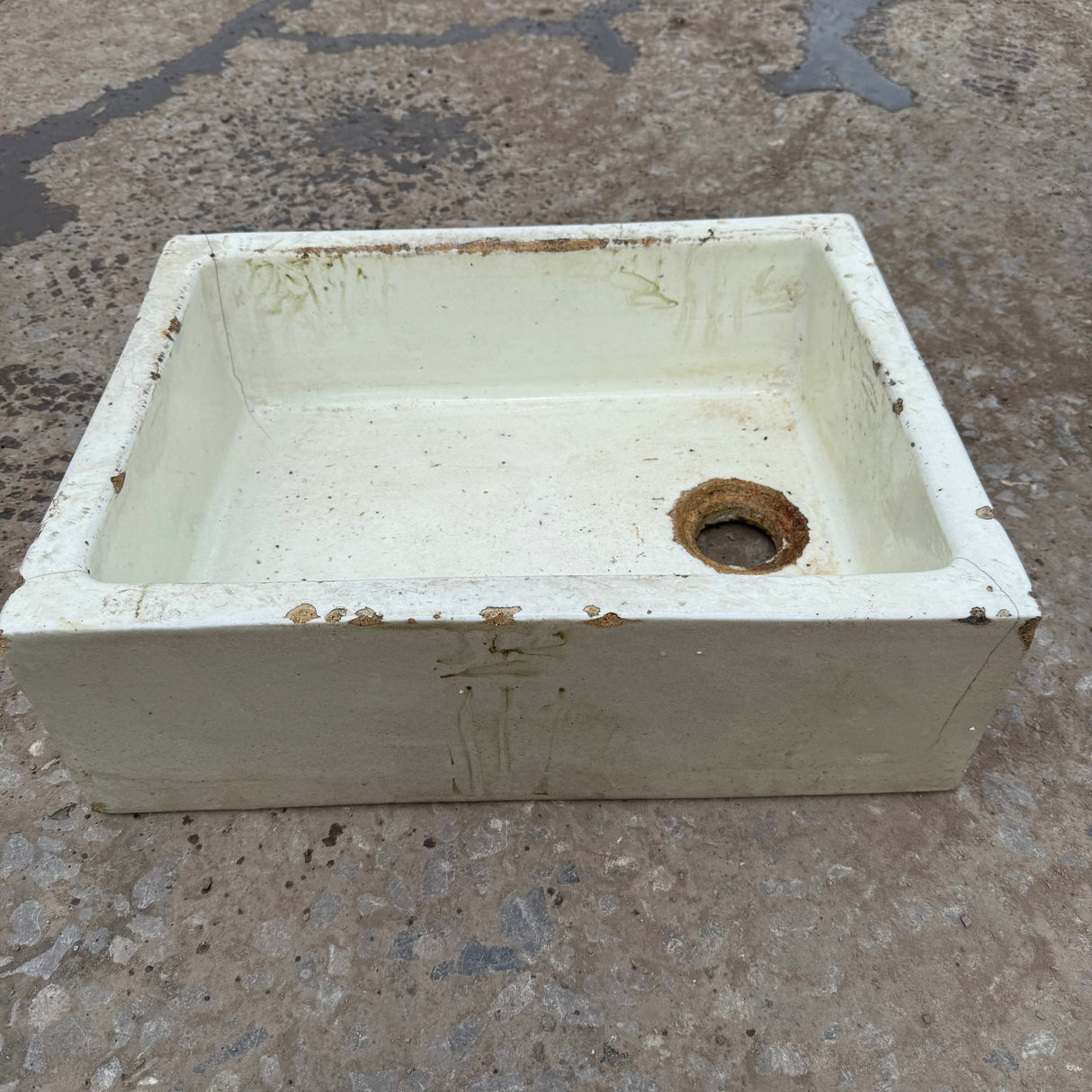 Reclaimed White Belfast Sink
