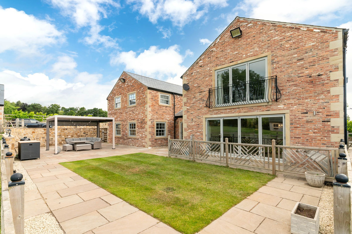 Farmhouse Built Using Reclaimed Handmade Bricks, Sheffield