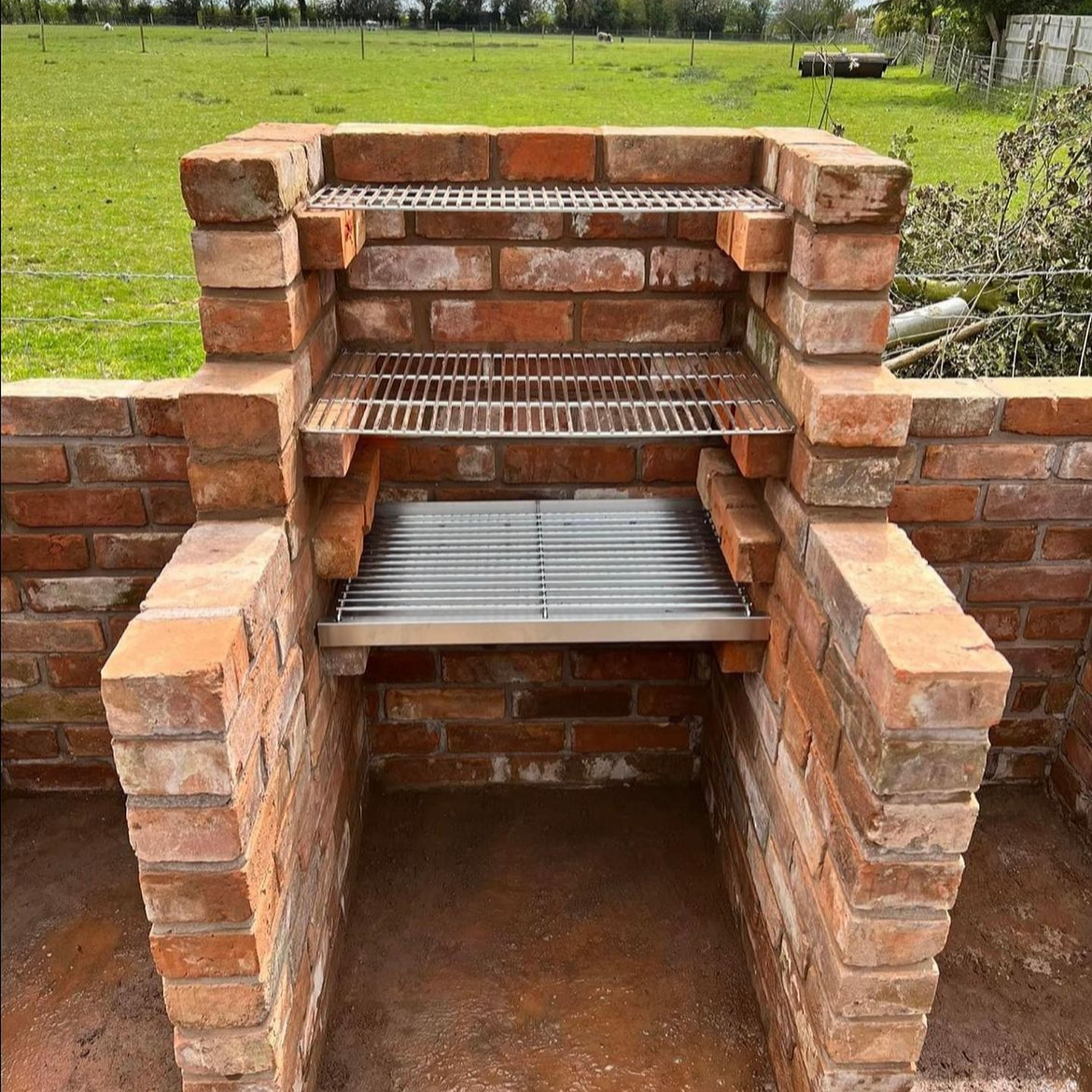 Low Cost BBQ Built Using Reclaimed Bricks