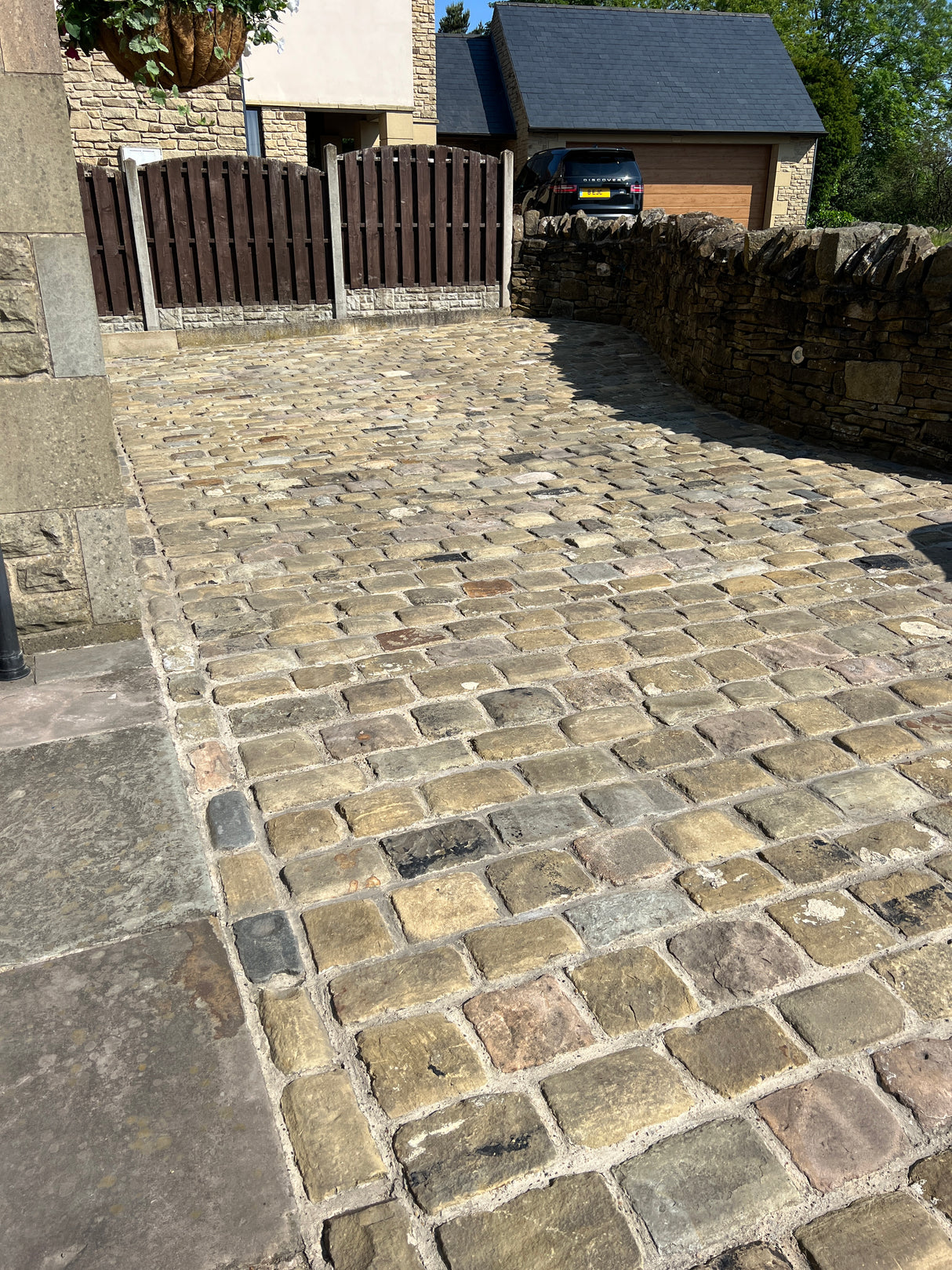 Reclaimed Gritstone Cobble Driveway in Huddersfield, Yorkshire