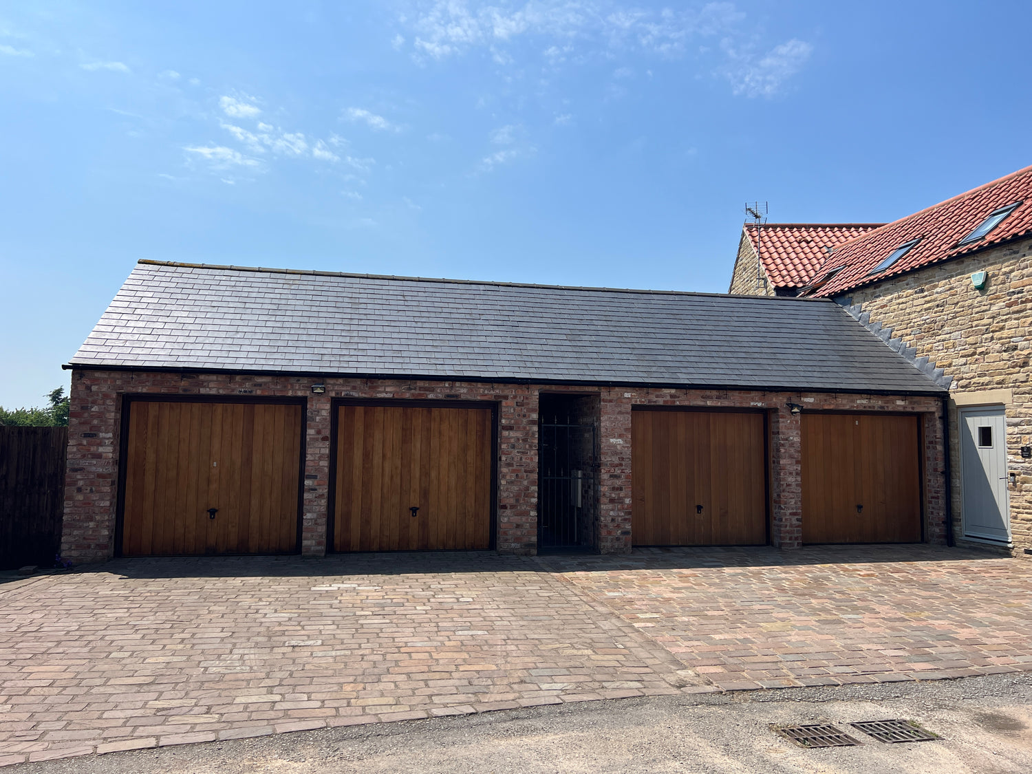 New Build House Built Using Reclaimed Wirecut Bricks in Chesterfield