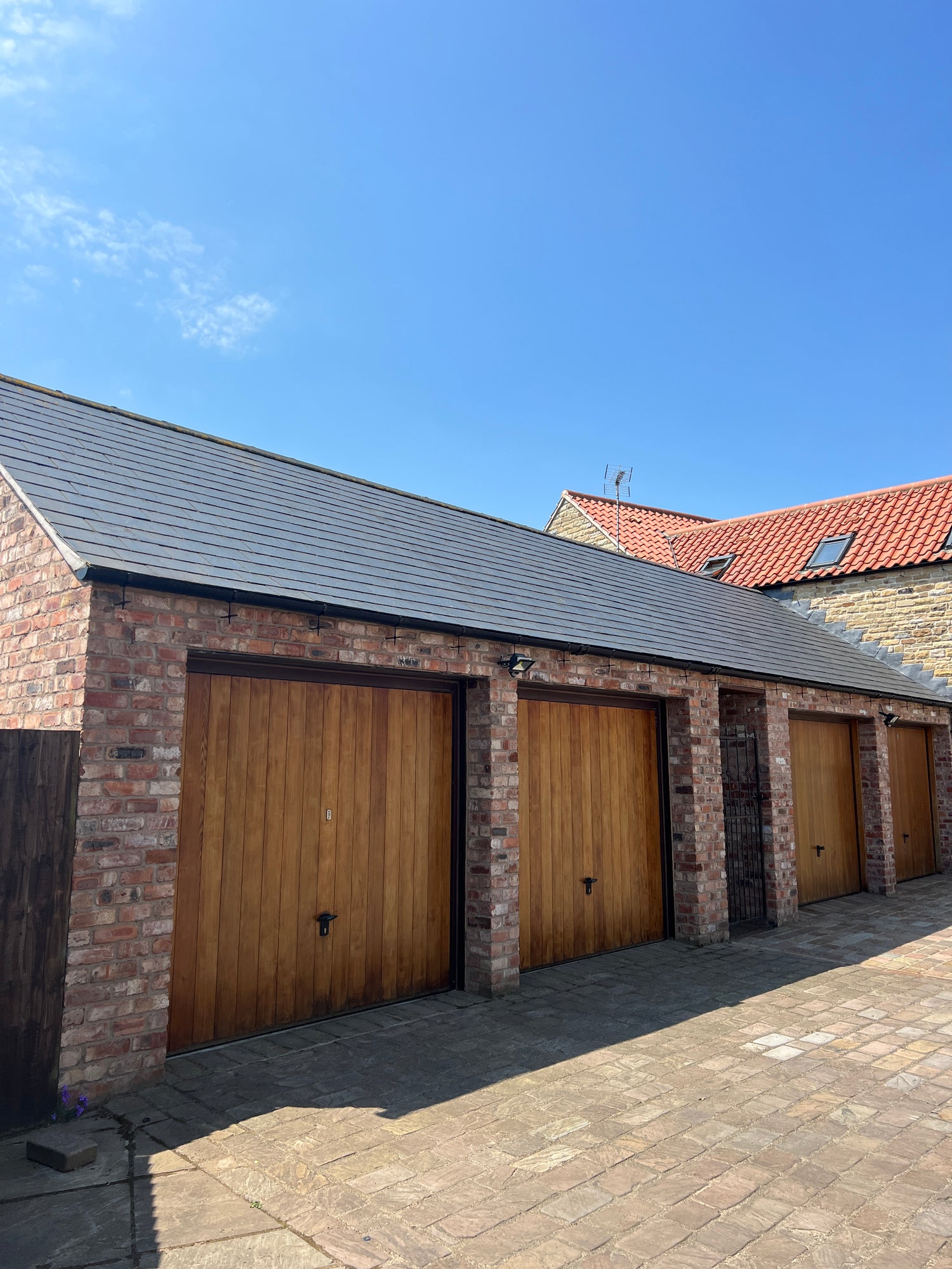 New Build House Built Using Reclaimed Wirecut Bricks in Chesterfield