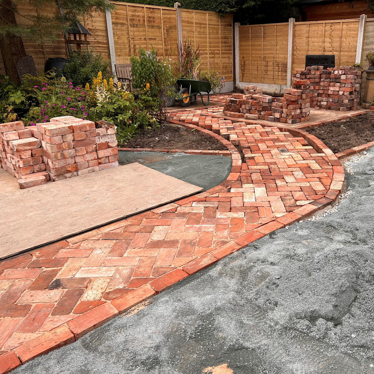 Reclaimed Clay Paving Bricks in London Garden