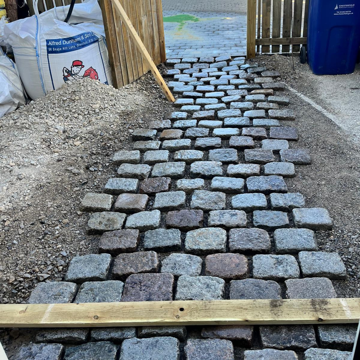 Reclaimed Mixed Granite Cobble Tops - Per SQM