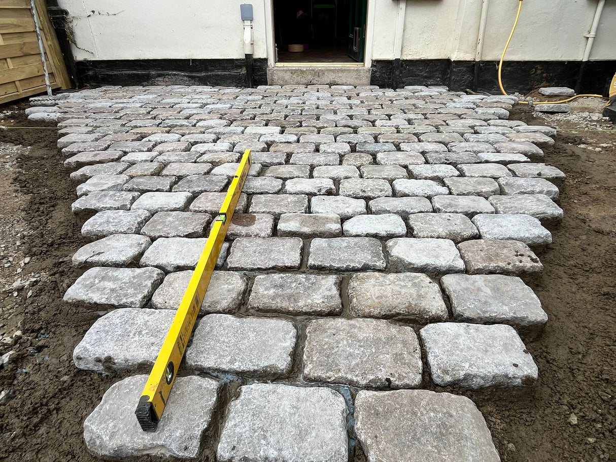 Reclaimed Mixed Granite Cobble Tops - Per SQM