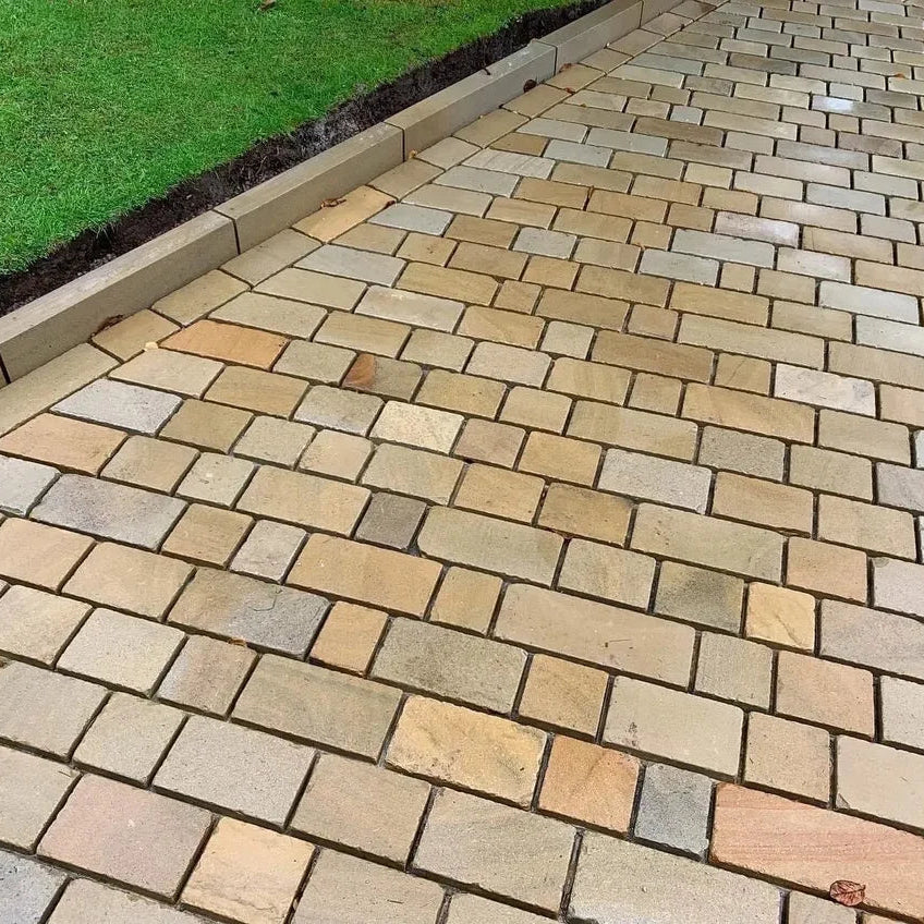 Tumbled Random Yorkstone Cobble Setts - Per SQM
