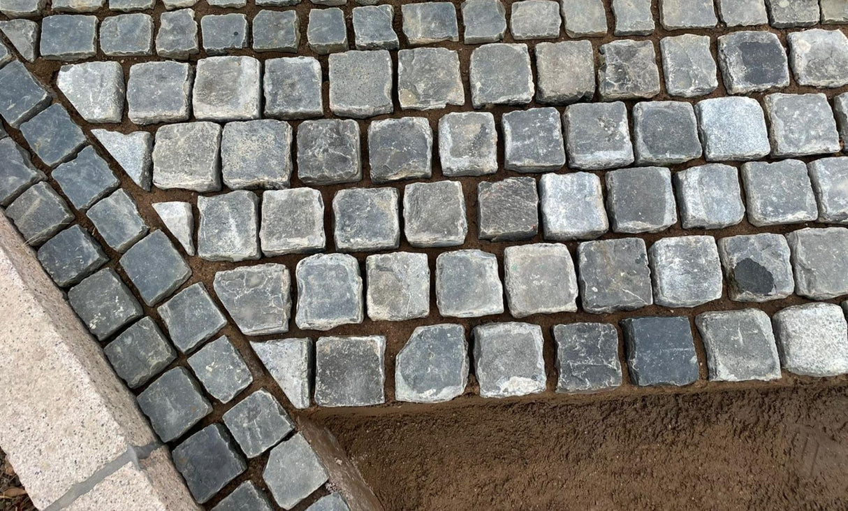 Reclaimed Granite Stone 4” x 4" Cube Cobbles / Setts