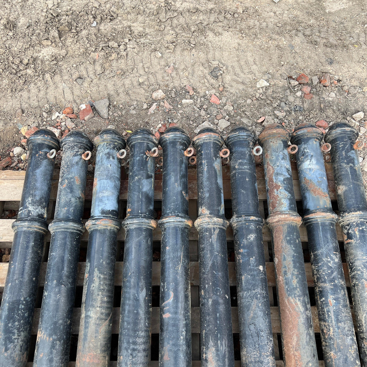 Cast Iron Bollards / Post (Set of 10) - Reclaimed Brick Company