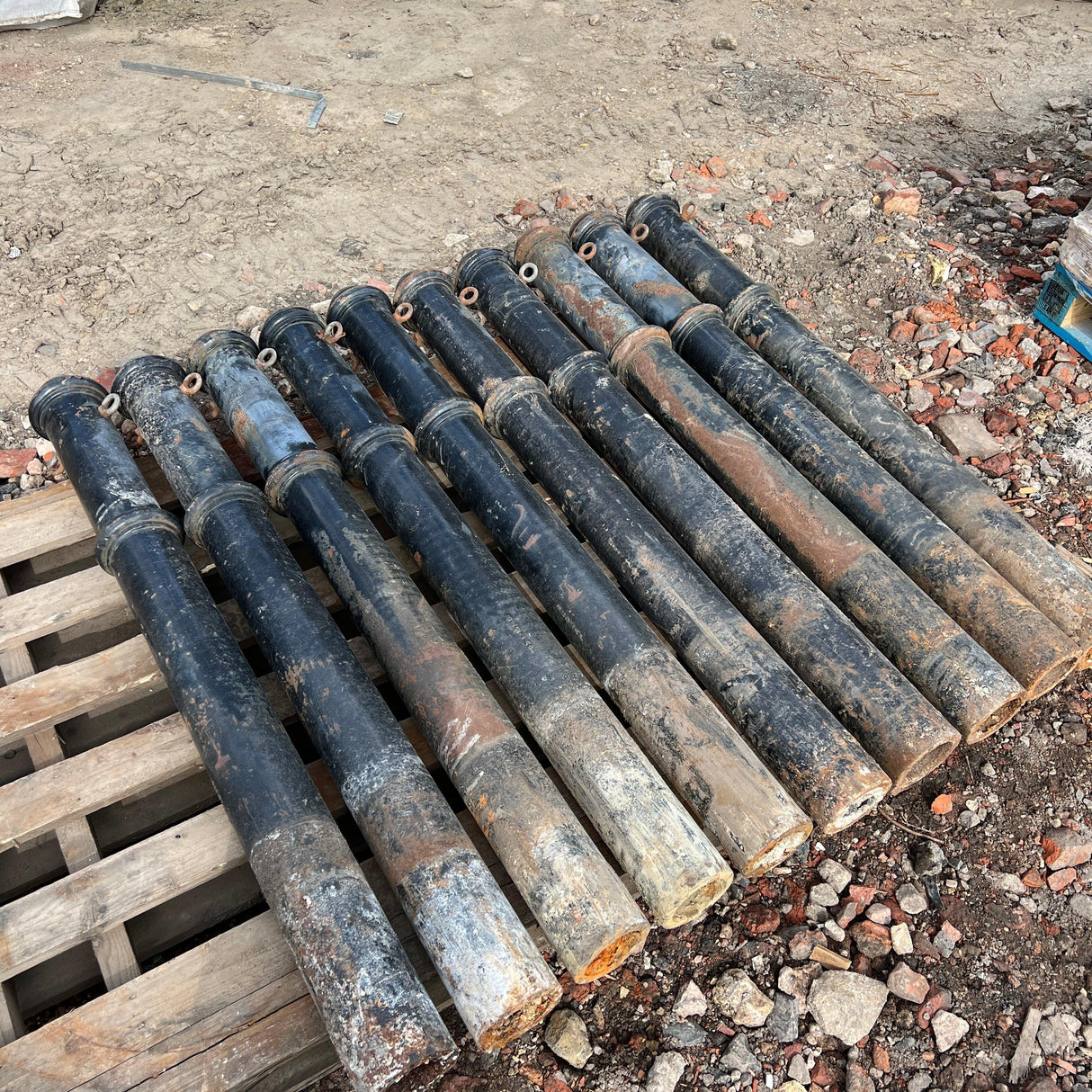 Cast Iron Bollards / Post (Set of 10) - Reclaimed Brick Company