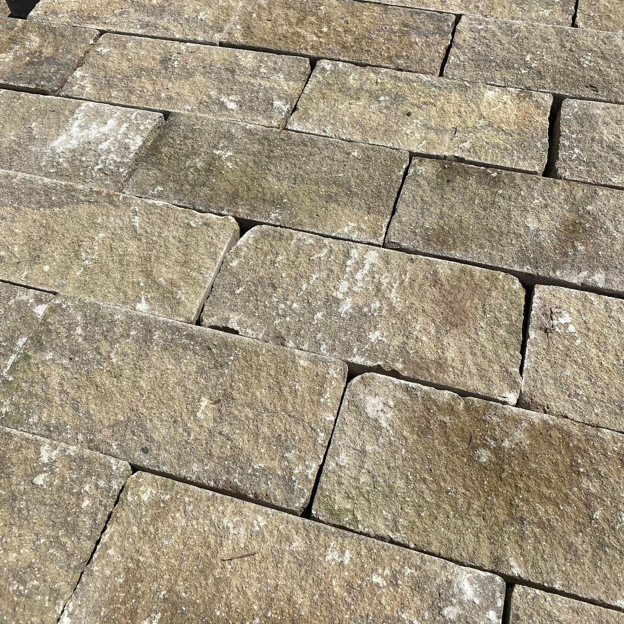 Forticrete Weathered Buff Re-Constituted Stone - Packs of 5 sqm - Reclaimed Brick Company