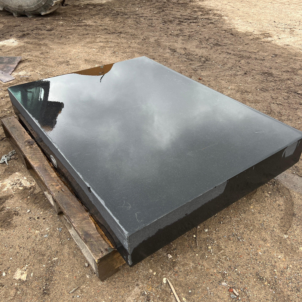 Huge 1950's ‘’Rolls Royce’’ Industrial Black Granite Surface Worktop Slab - From Rolls Royce Derby - Reclaimed Brick Company