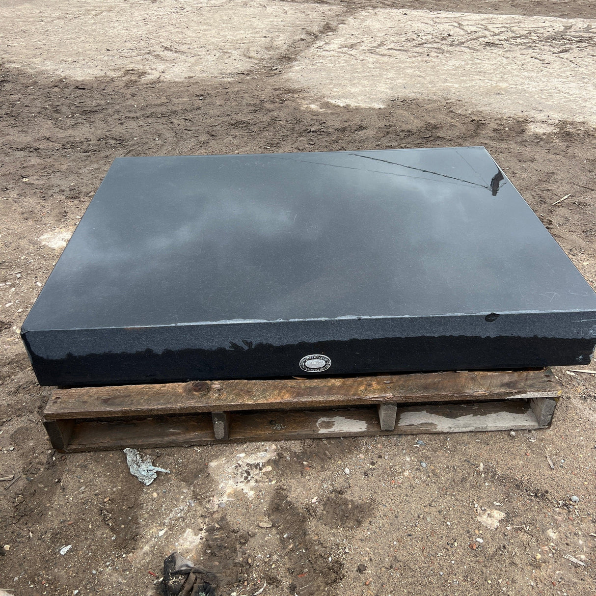 Huge 1950's ‘’Rolls Royce’’ Industrial Black Granite Surface Worktop Slab - From Rolls Royce Derby - Reclaimed Brick Company