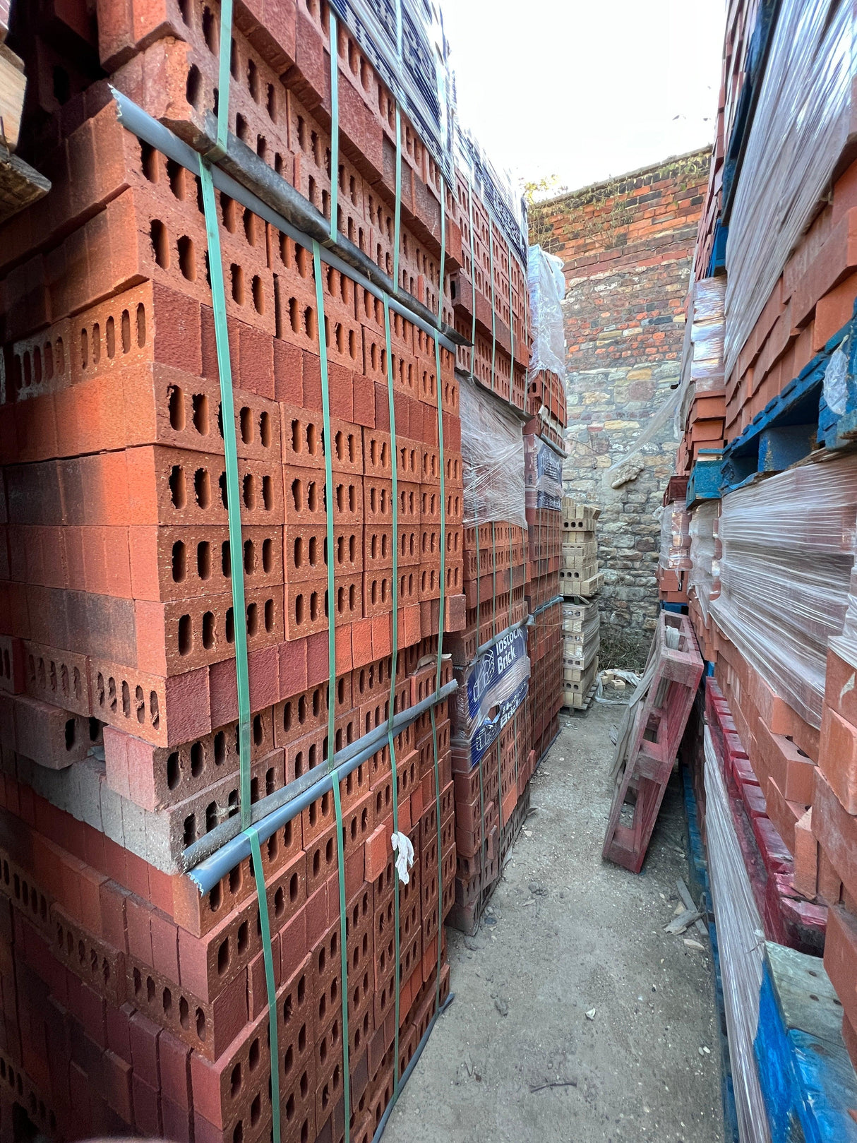 Alderley Red Bricks - Reclaimed Brick Company