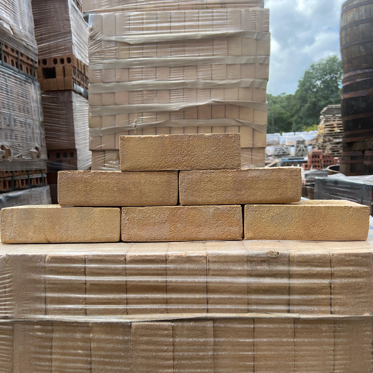 Ibstock Leicester Multi Yellow - Packs of 500 - Reclaimed Brick Company