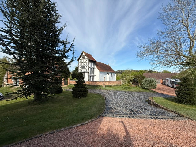 Church Restoration Reclaimed Granite Cobble Driveway - Kidderminster