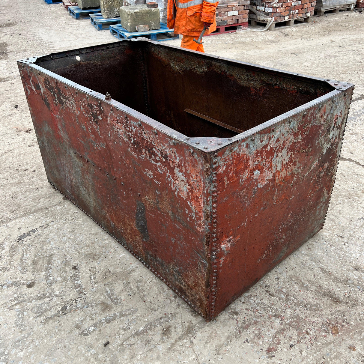Large Galvanised Steel Water Tank - Reclaimed Brick Company