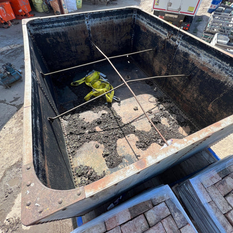 Large Galvanised Steel Water Tank - Reclaimed Brick Company