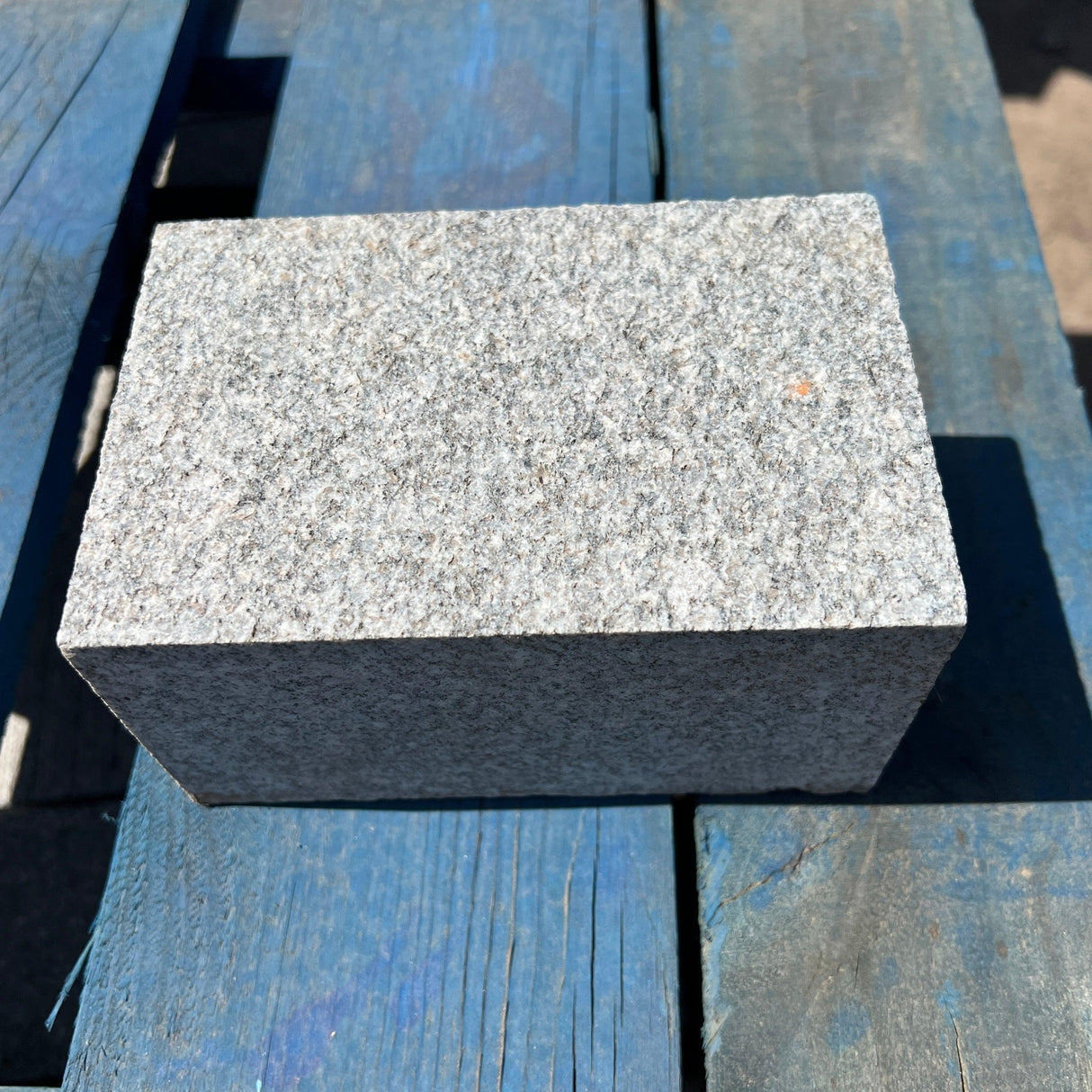 New Flamed Silver Granite Paving Cobble - Reclaimed Brick Company