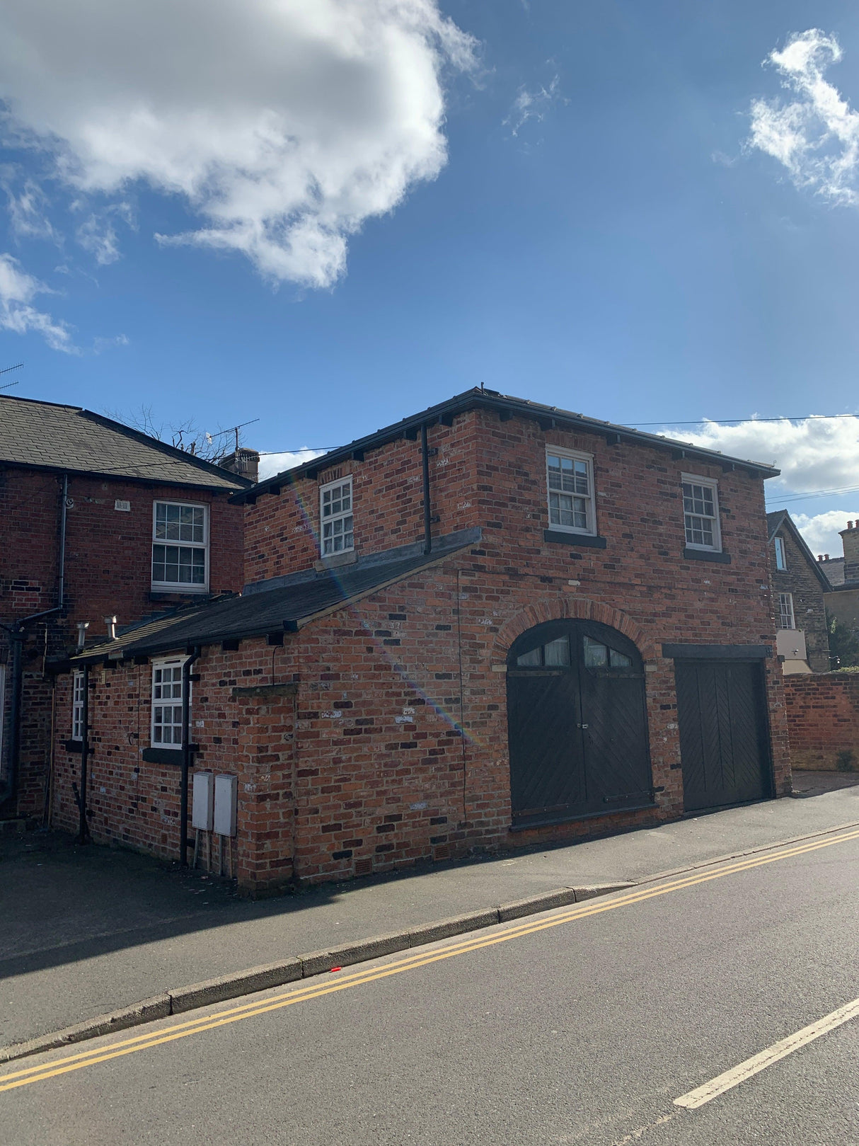 Office & Workshop Built Using Reclaimed Bricks, Sheffield - Reclaimed Brick Company