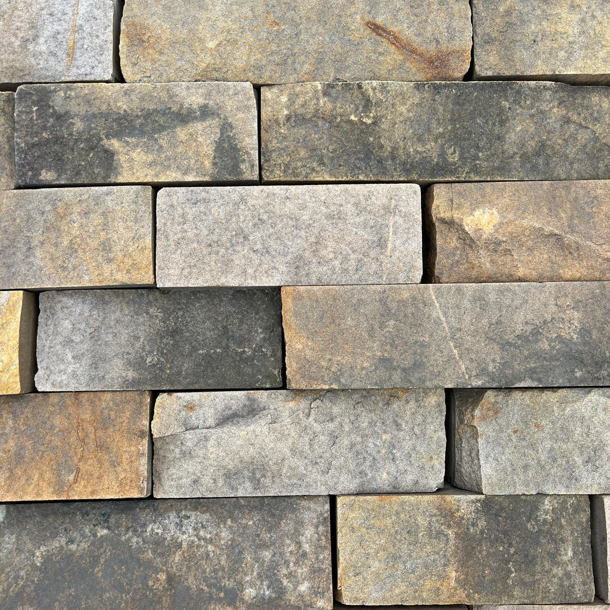 Reclaimed 4" Sawn Building Stone - Reclaimed Brick Company