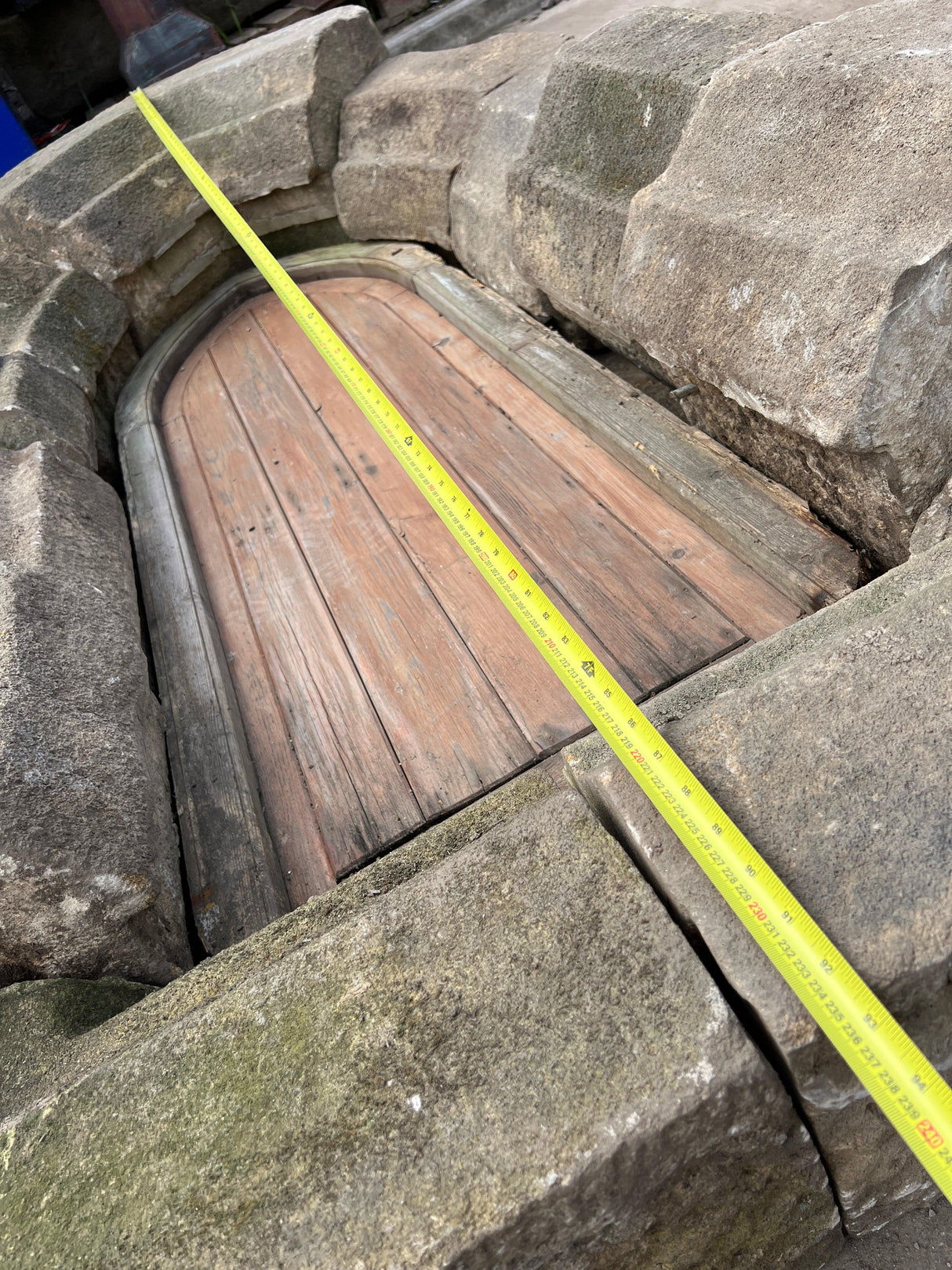 Weathered Arch Stone Door - Reclaimed Brick Company