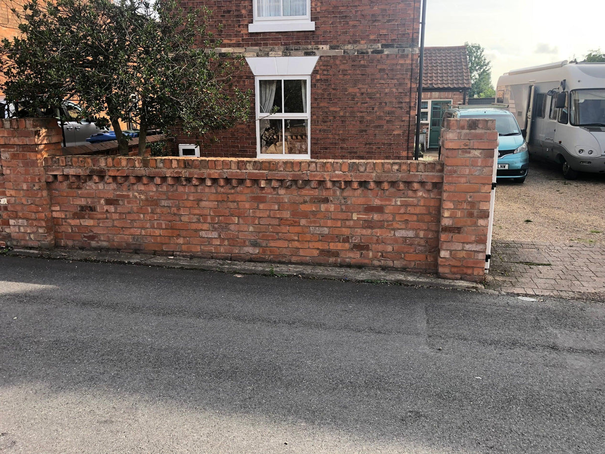 Reclaimed Brick Courtyard Wall, Bolsover, Derbyshire - Reclaimed Brick Company