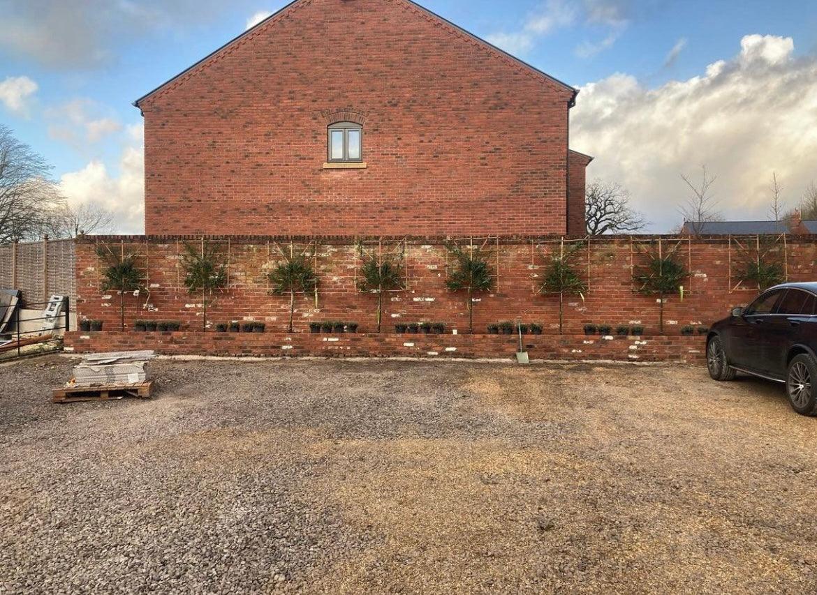 Reclaimed Brick Courtyard Wall, Tonbridge, Kent - Reclaimed Brick Company