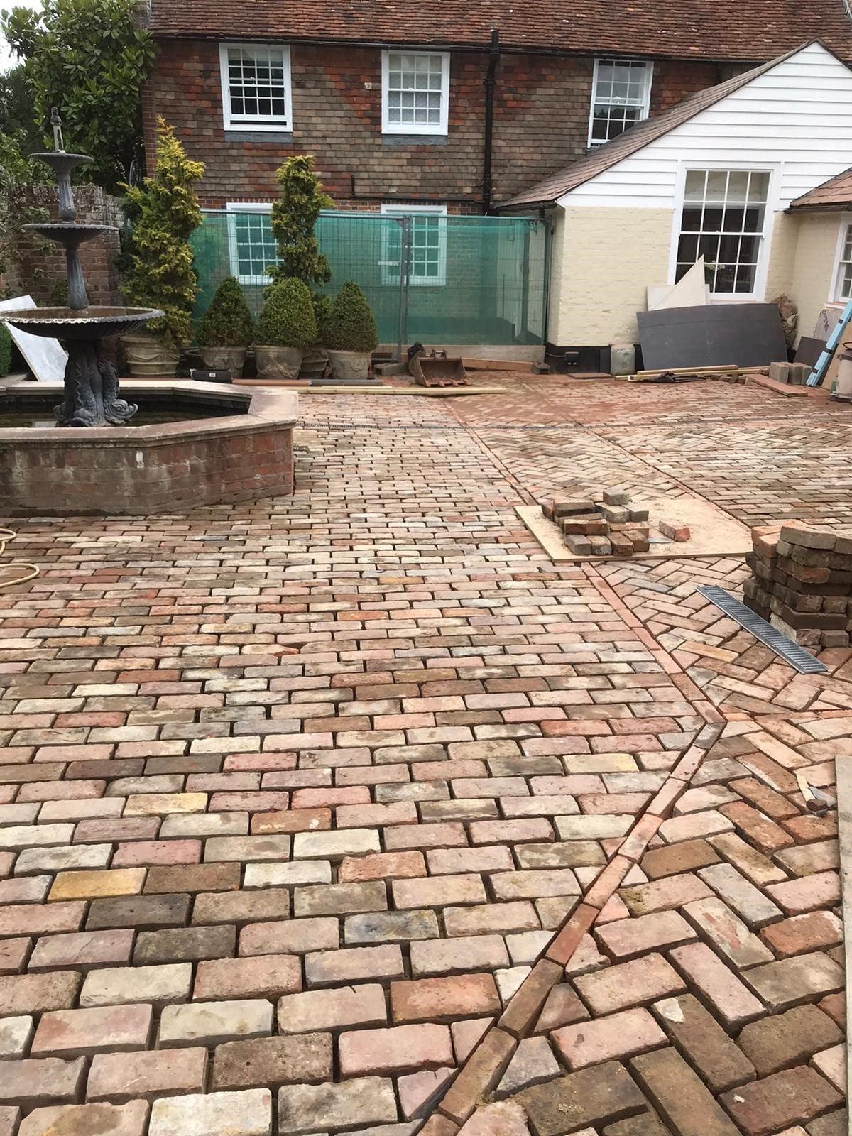 Reclaimed Clay Paving Bricks | Pack of 250 Bricks | Free Delivery - Reclaimed Brick Company