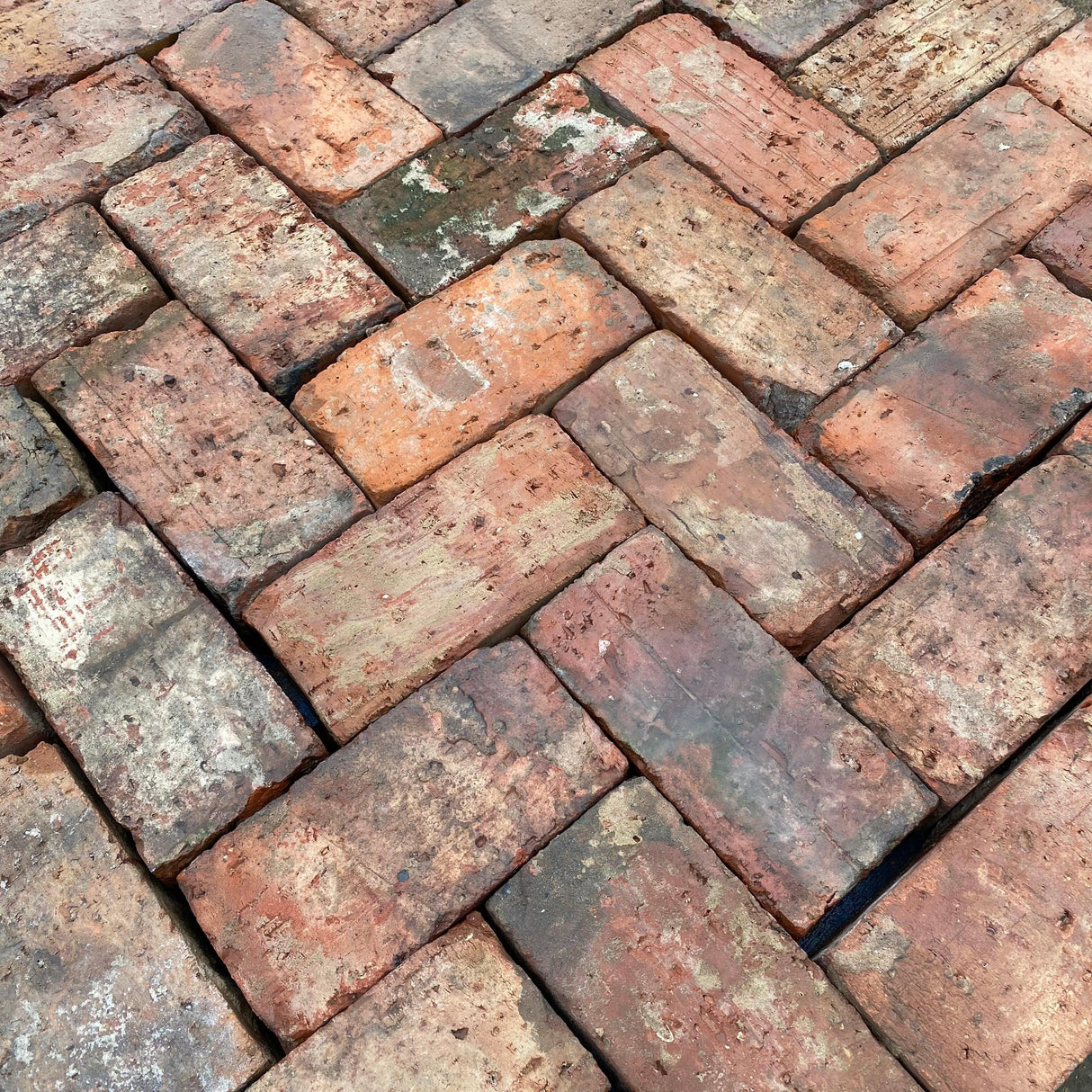 Reclaimed Clay Paving Bricks | Pack of 250 Bricks | Free Delivery - Reclaimed Brick Company