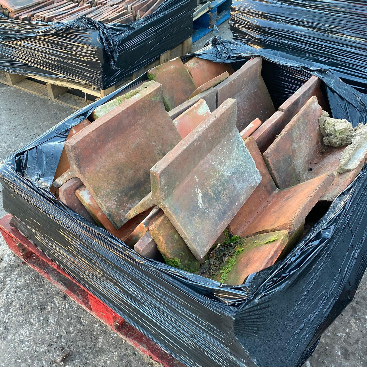 Reclaimed Clay Ridge Roof Tiles - Reclaimed Brick Company