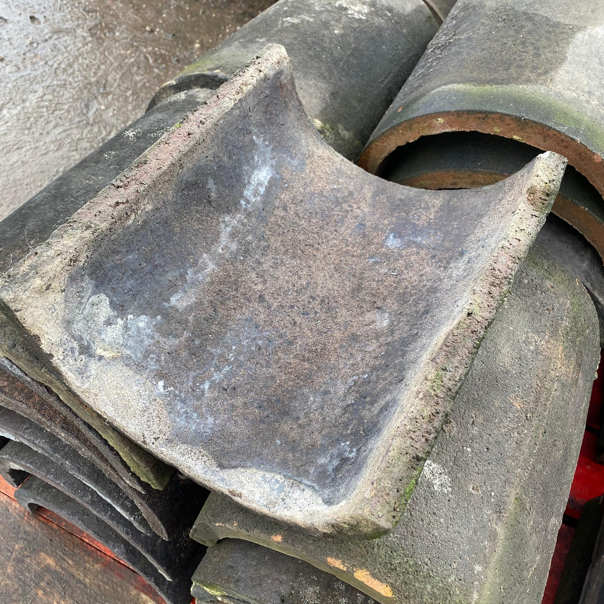 Reclaimed Clay Round Roof Ridge Tiles - Batch of 53 (Job Lot) - Reclaimed Brick Company