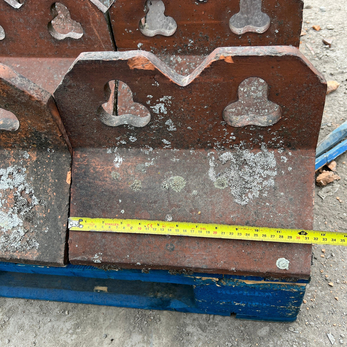 Reclaimed Clover Leaf Red Clay Ridge Tiles - Job Lot - Reclaimed Brick Company