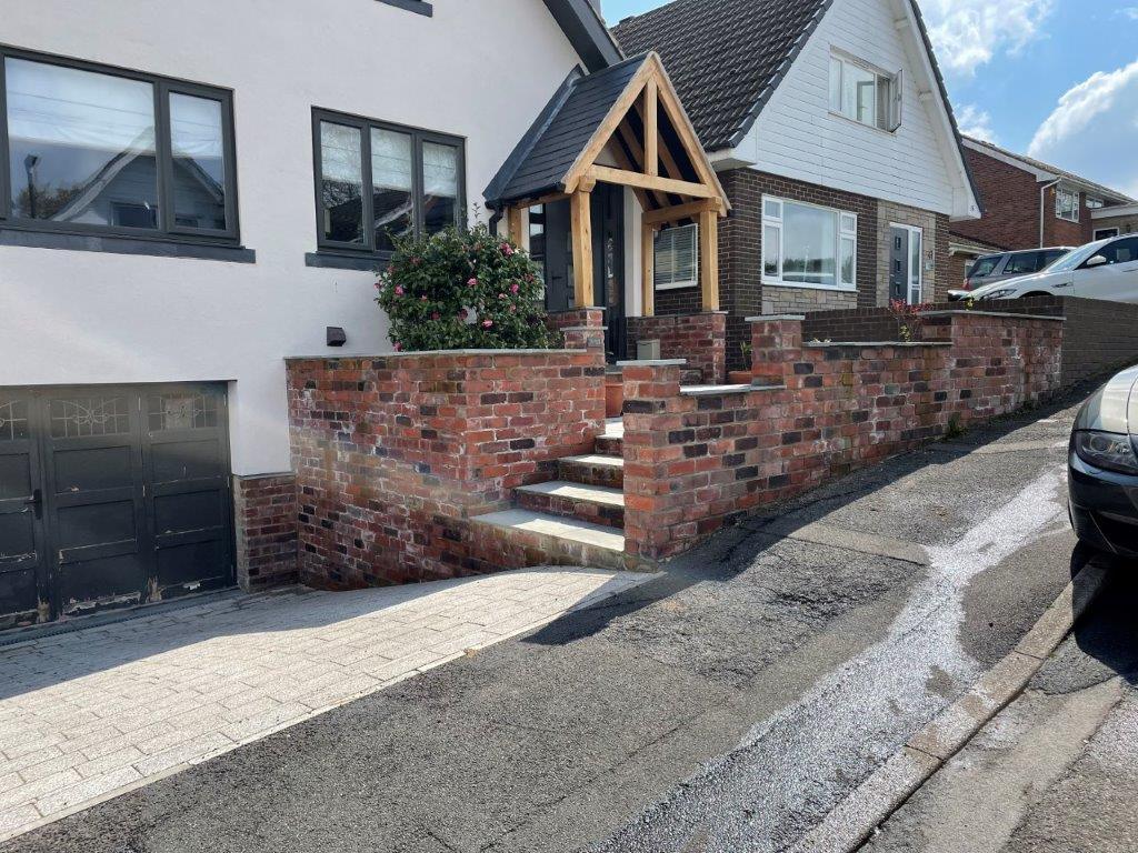 Reclaimed Common Blend Brick Wall, Dronfield, Derbyshire - Reclaimed Brick Company