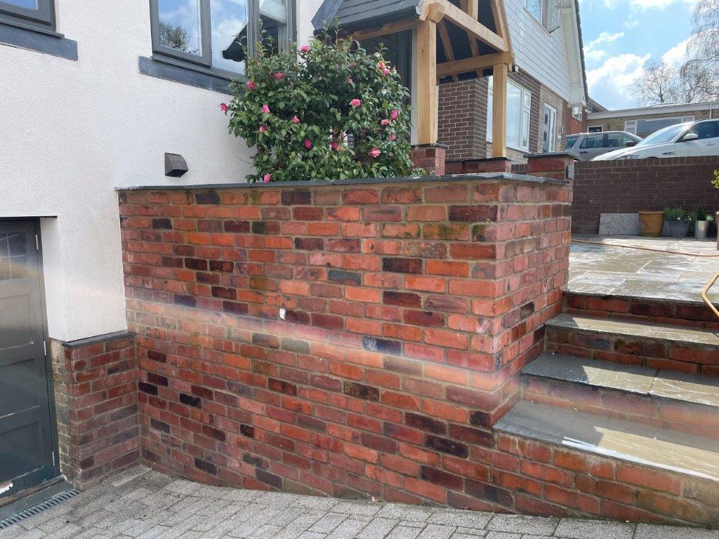 Reclaimed Common Blend Brick Wall, Dronfield, Derbyshire - Reclaimed Brick Company