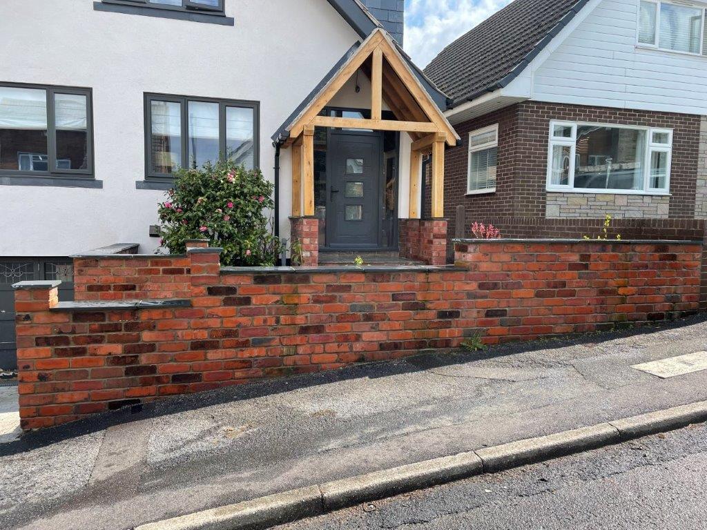 Reclaimed Common Blend Brick Wall, Dronfield, Derbyshire - Reclaimed Brick Company