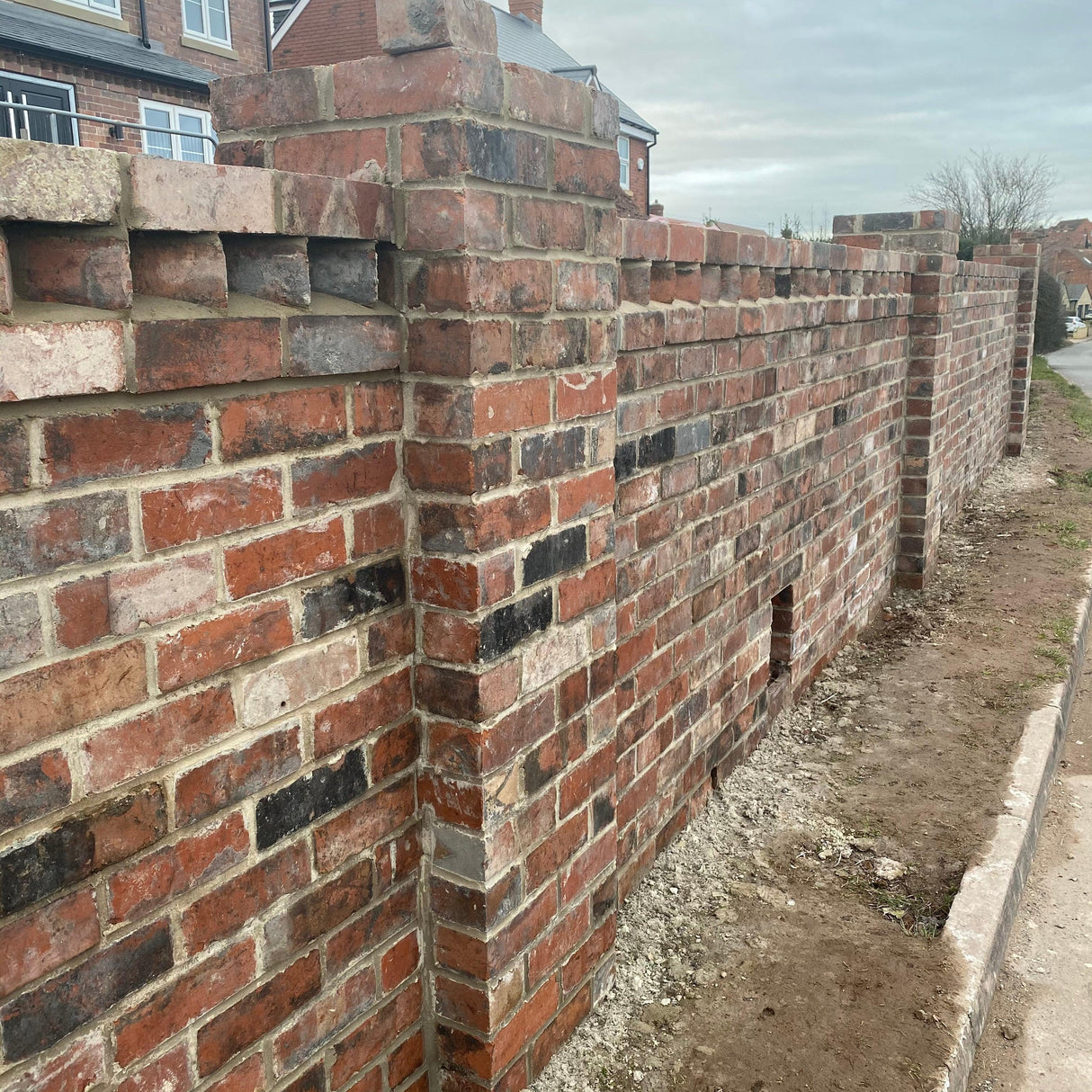 Reclaimed Common Blend Brick Wall, Worksop, Nottinghamshire - Reclaimed Brick Company