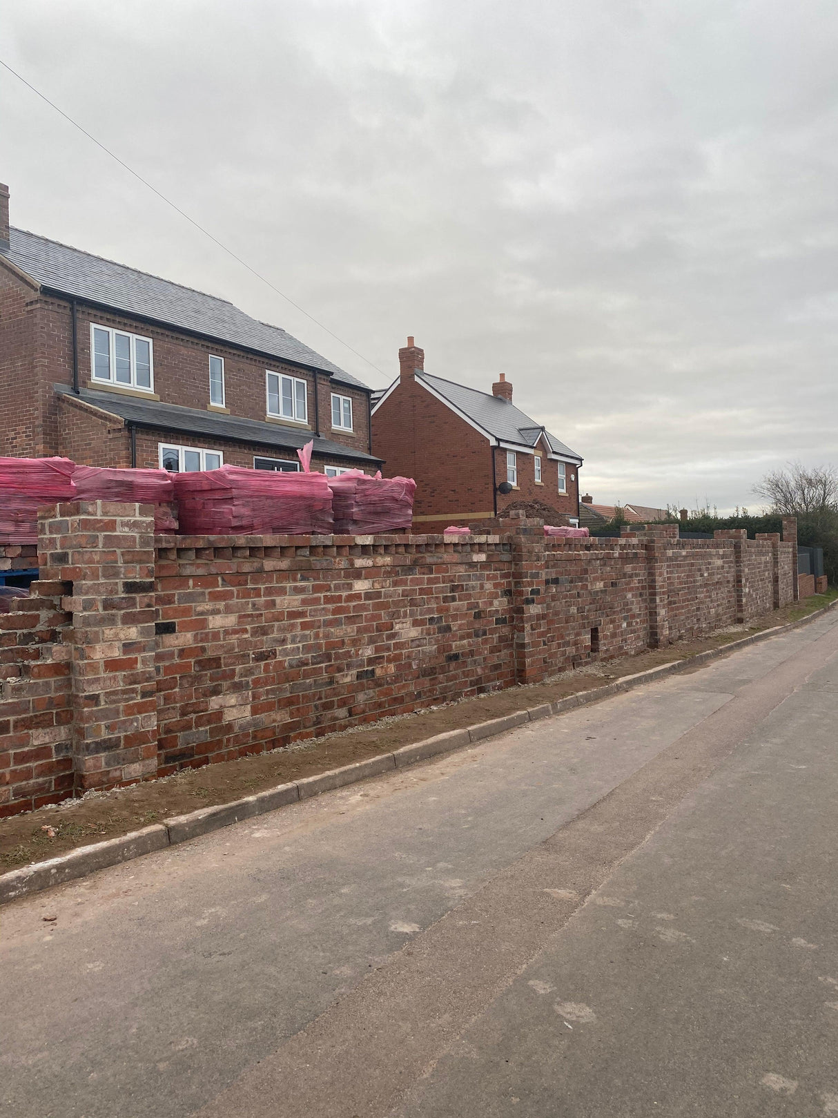 Reclaimed Common Blend Brick Wall, Worksop, Nottinghamshire - Reclaimed Brick Company