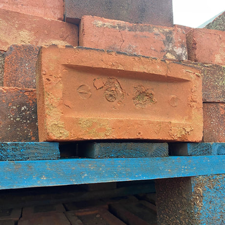 Curved Radius Bay Window Bricks - Reclaimed Brick Company